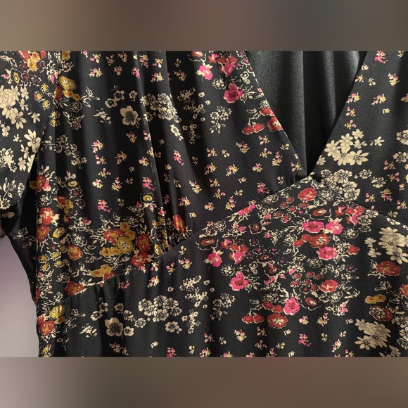 Boutique floral tiered long-sleeve dress - boho style - Picture 4 of 4